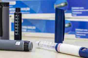 Uso de canetas emagrecedoras por idosos requer cuidados, diz geriatra